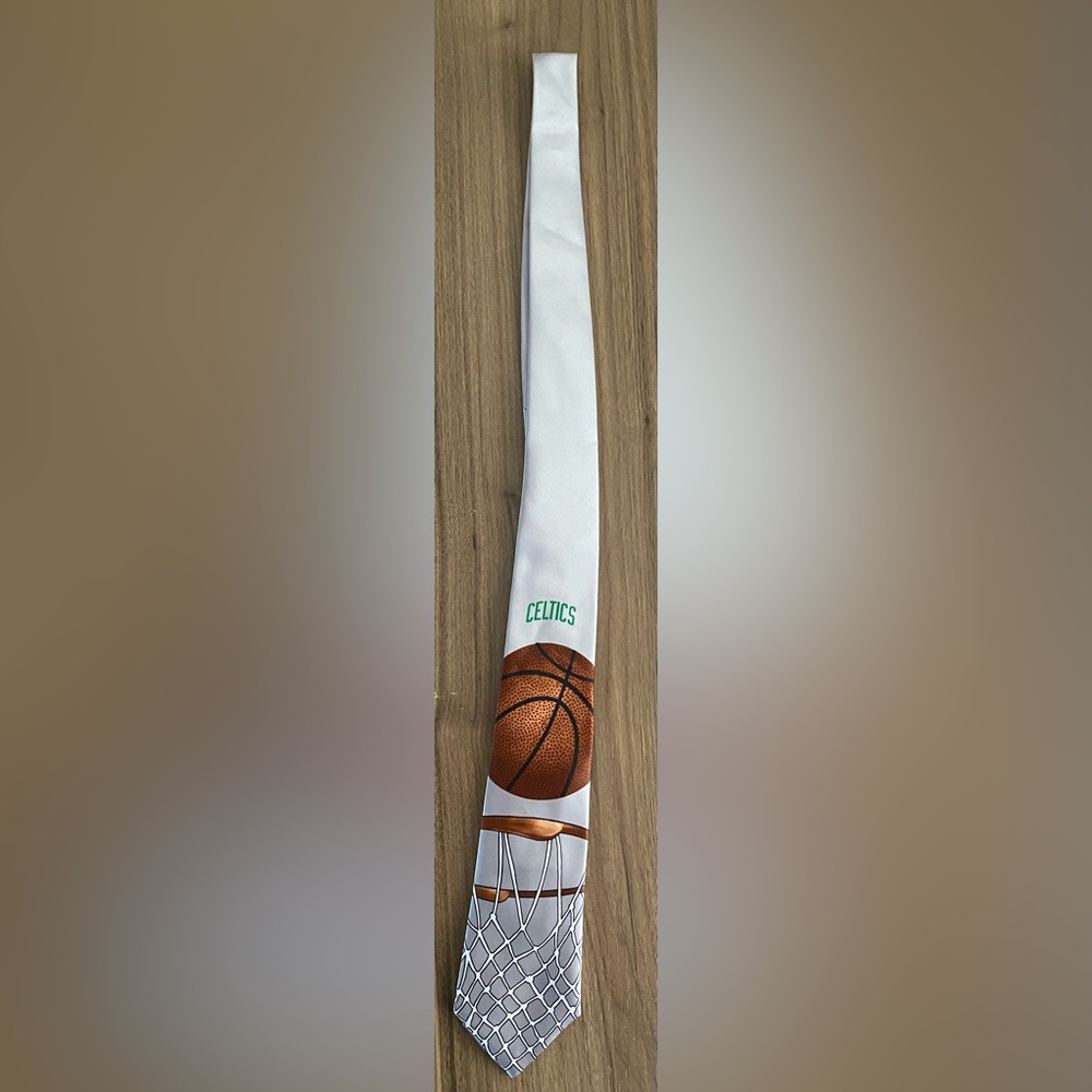 Vintage 1987 Belle Neckwear Celtics Basketball Tie